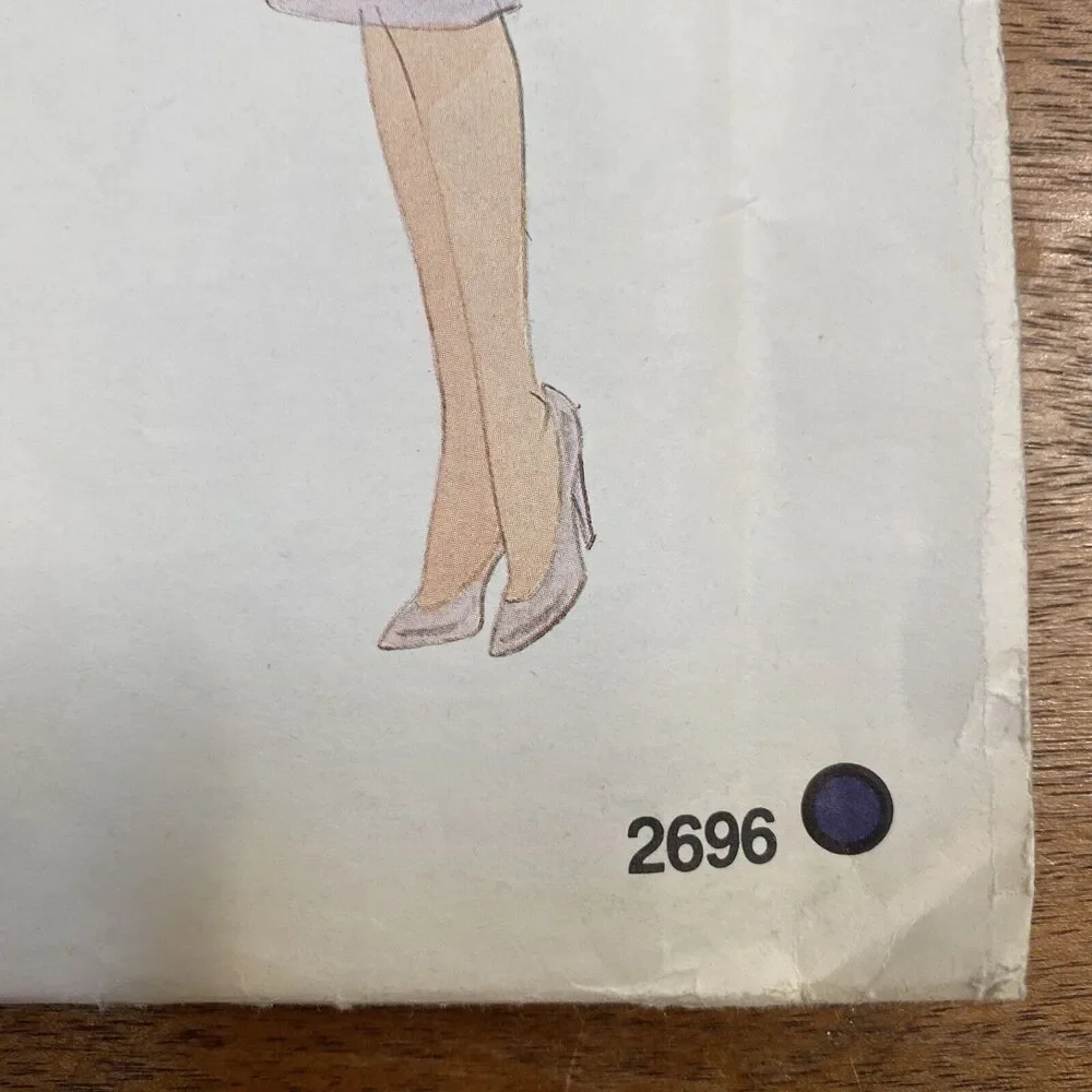 Vintage VOGUE sewing pattern 2696 Skirt Suit sz 10 American Design Joseph Picone